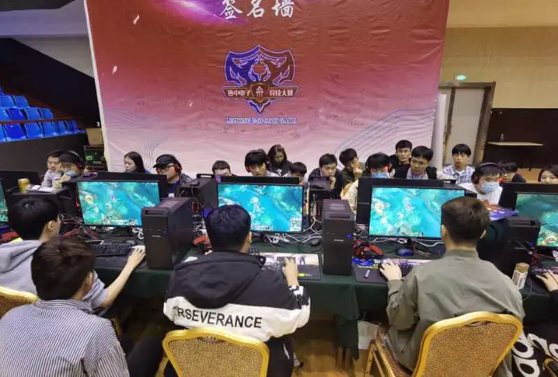 以轮换窗口 以轮换窗口